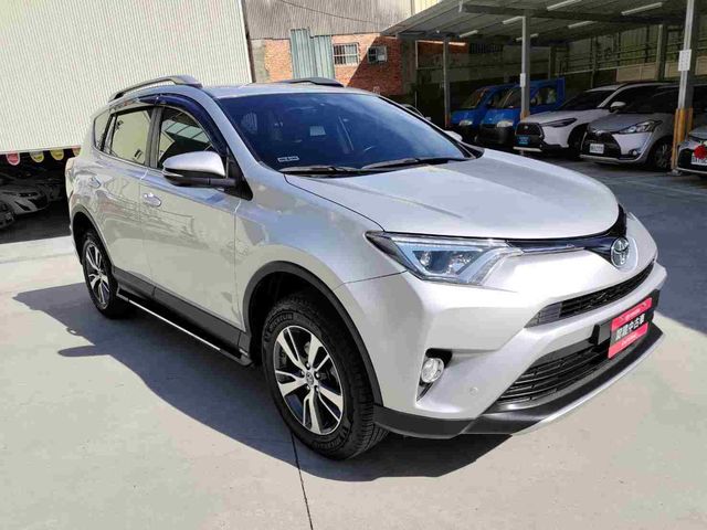 RAV4 2.0  第3張相片