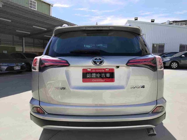 RAV4 2.0  第6張相片
