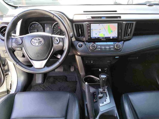 RAV4 2.0  第9張相片
