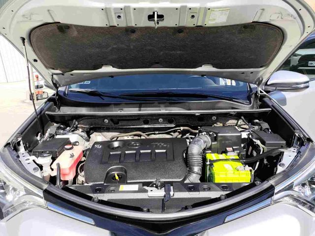 RAV4 2.0  第10張相片