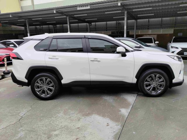 RAV4 2.0  第4張相片