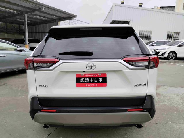 RAV4 2.0  第6張相片
