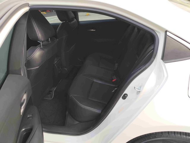 ALTIS 1.8E  第8張相片