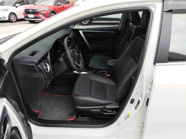 ALTIS 1.8  第7張相片