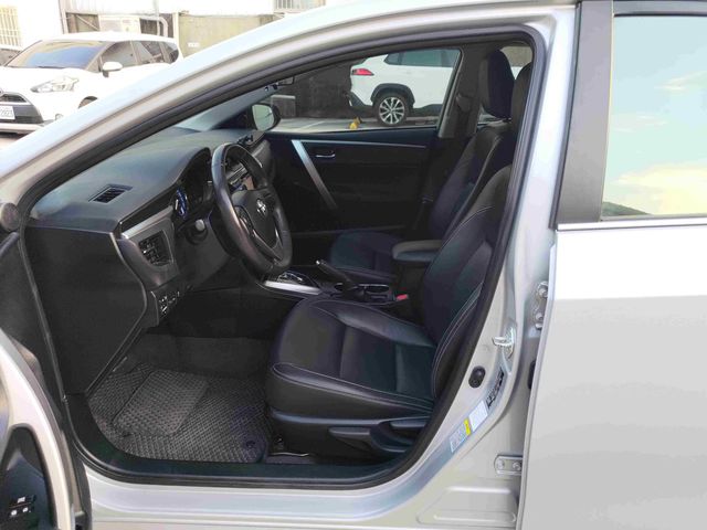 ALTIS 1.8  第7張相片