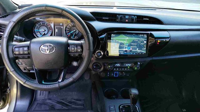 HILUX  第9張相片