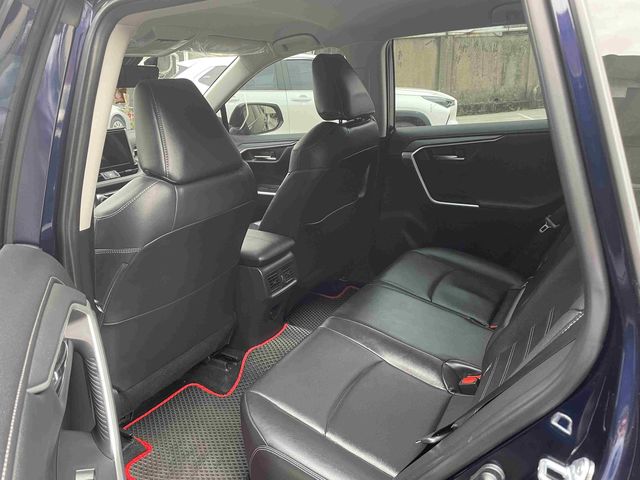RAV4 2.0  第8張相片