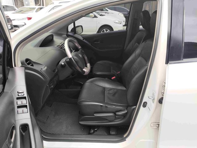 YARIS 1.5  第7張相片