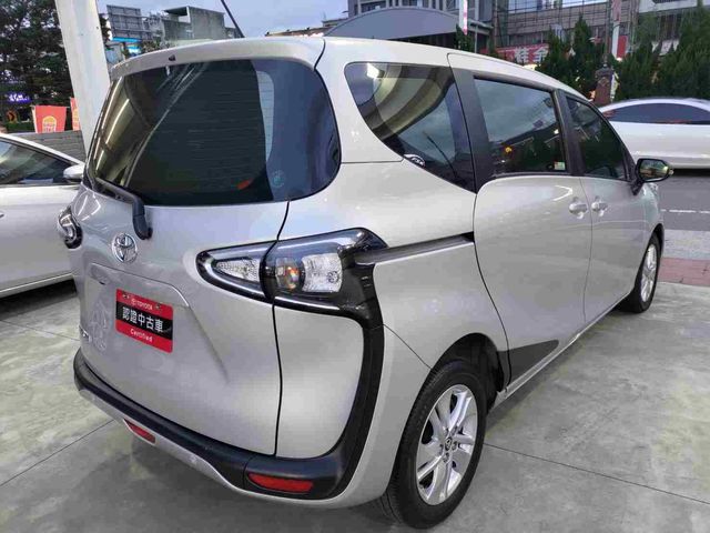 SIENTA 1.8  第5張相片