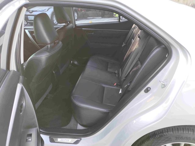 ALTIS 1.8  第8張相片