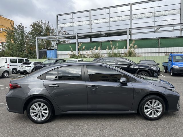 ALTIS 1.8  第4張相片