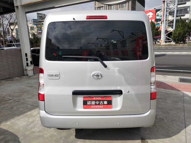 TOWN ACE VAN 5人  第6張相片