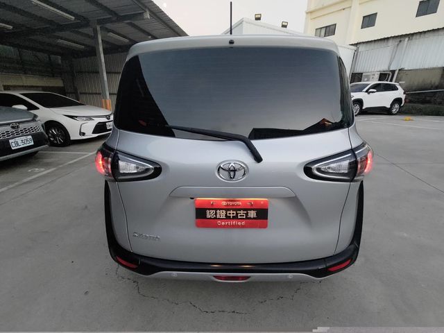 SIENTA 1.8  第6張相片