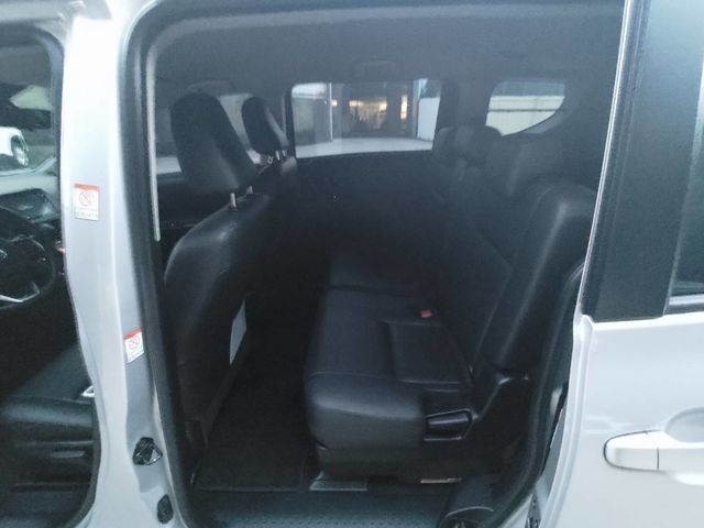 SIENTA 1.8  第8張相片