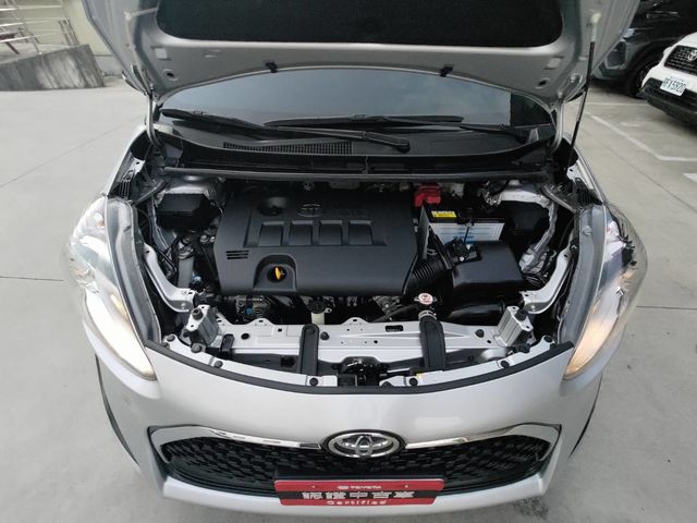 SIENTA 1.8  第10張相片