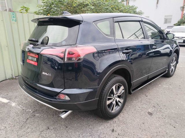 RAV4 2.0  第5張相片