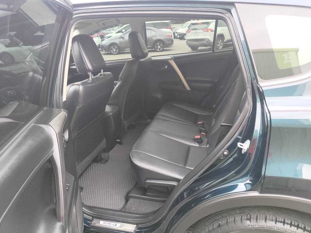 RAV4 2.0  第8張相片