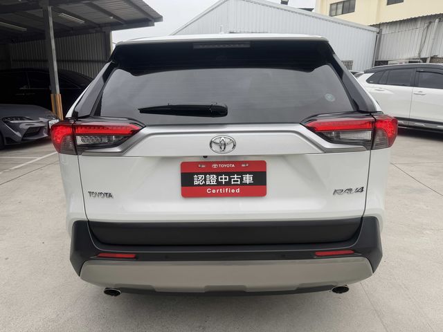 RAV4 2.0  第6張相片