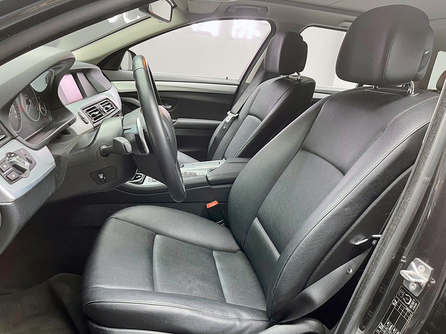 下殺中 2012 BMW 520d Touring F11型『小李經理』元禾國際車業/特價中/一鍵就到  第14張相片