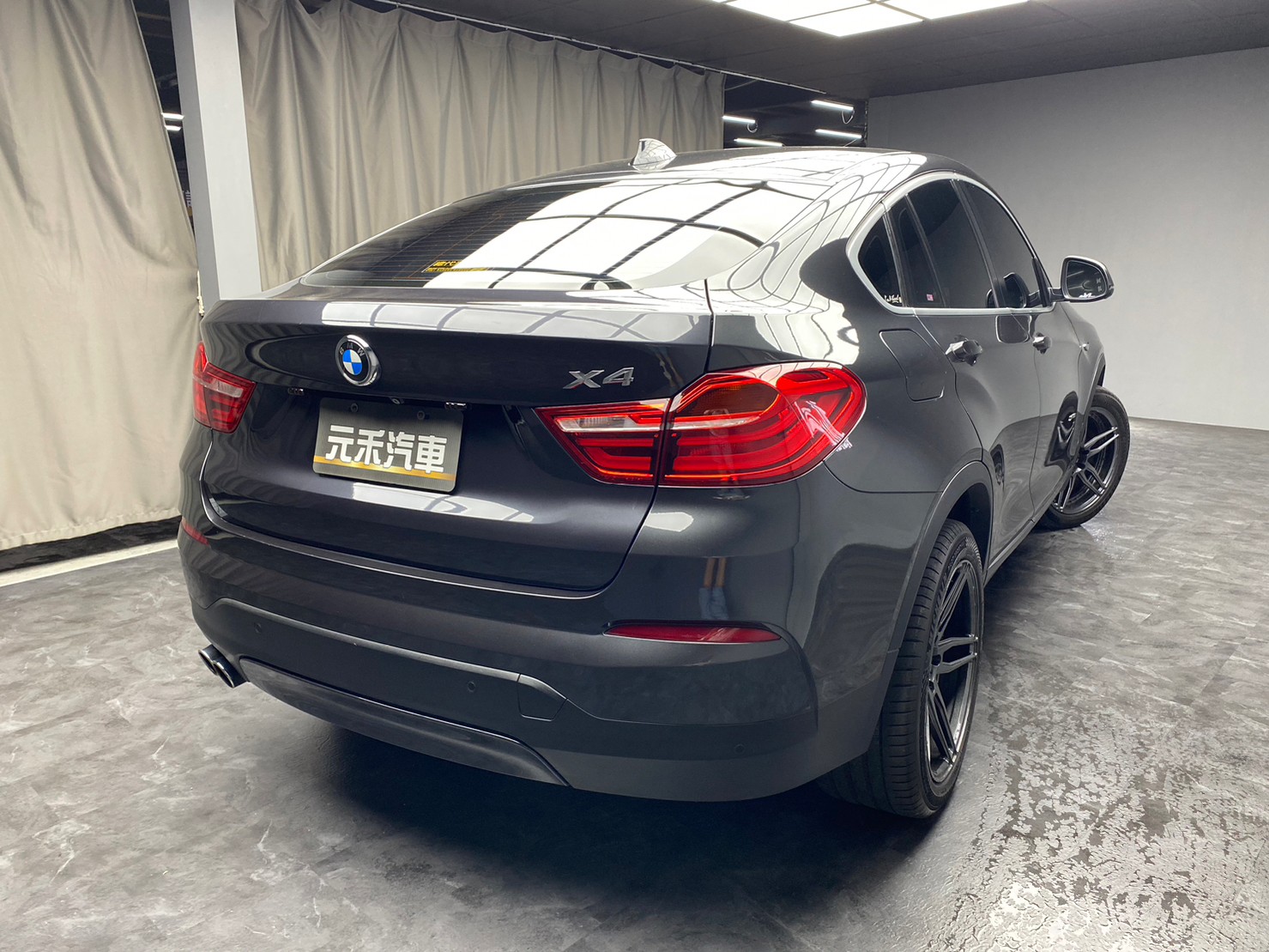 低里程 2014 BMW X4 xDrive35i F26型『小李經理』元禾國際車業/特價中/一鍵就到  第19張相片