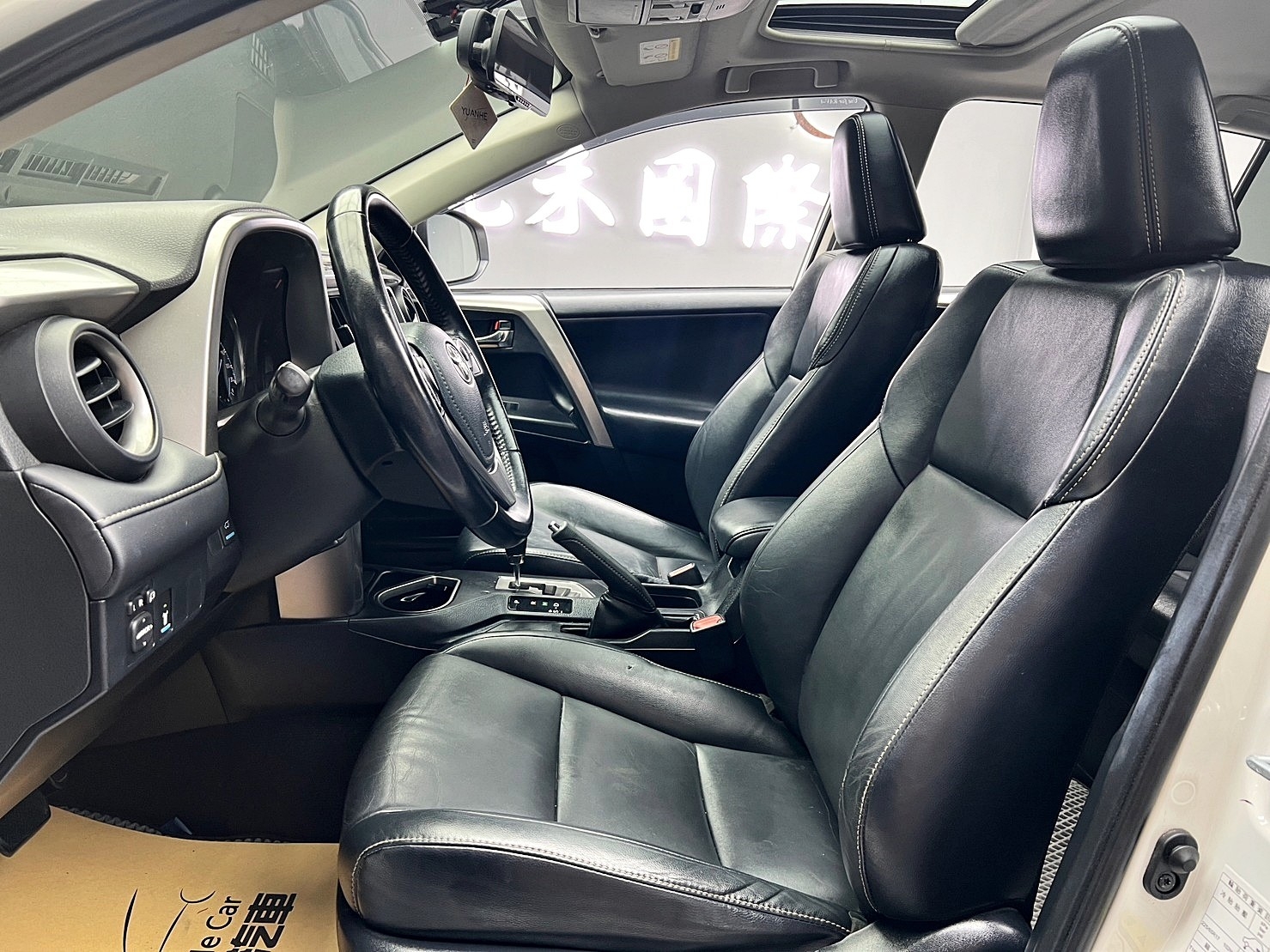 低里程 2016 Toyota RAV4 Hybrid 尊爵版『小李經理』元禾國際車業/特價中/一鍵就到  第12張相片