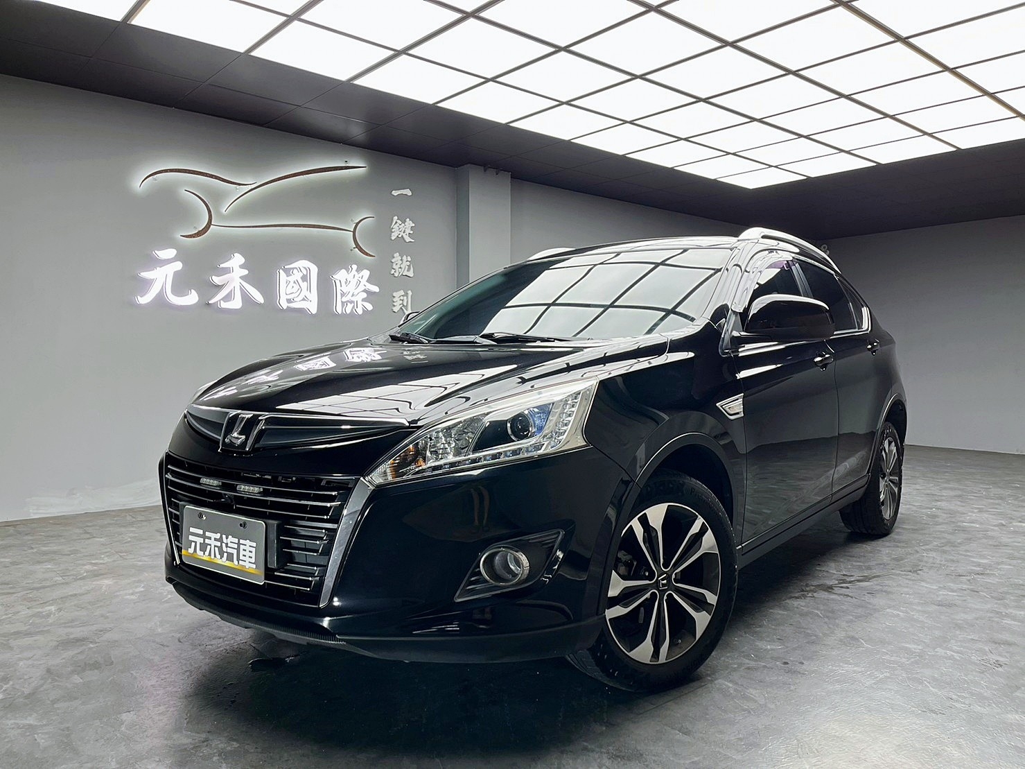低里程 2016/17 Luxgen U6 Turbo ECO Hyper 經典型『小李經理』元禾國際車業/特價中/一鍵就到  第1張相片