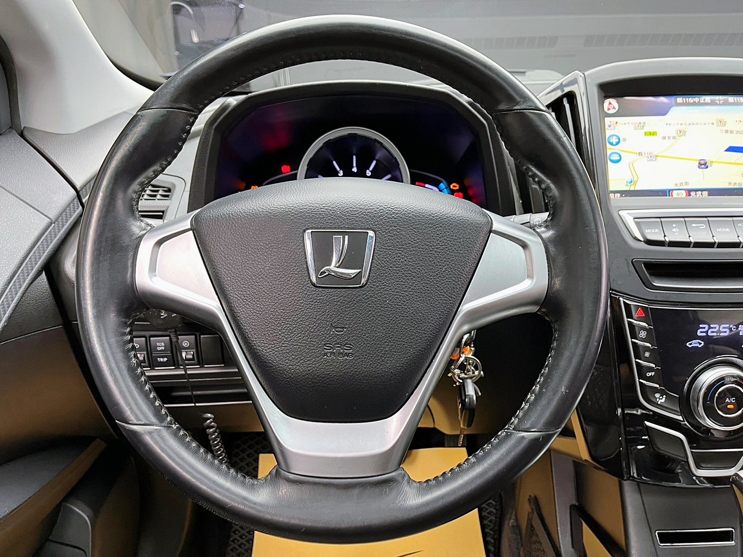 低里程 2016/17 Luxgen U6 Turbo ECO Hyper 經典型『小李經理』元禾國際車業/特價中/一鍵就到  第6張相片