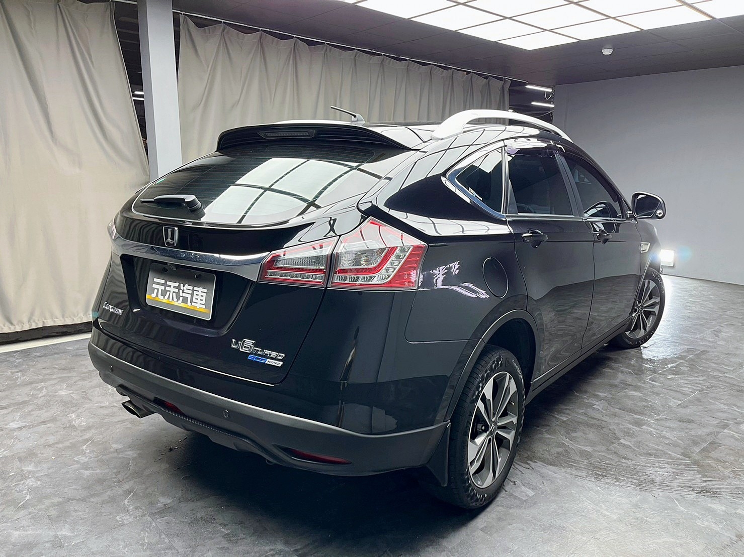 低里程 2016/17 Luxgen U6 Turbo ECO Hyper 經典型『小李經理』元禾國際車業/特價中/一鍵就到  第15張相片
