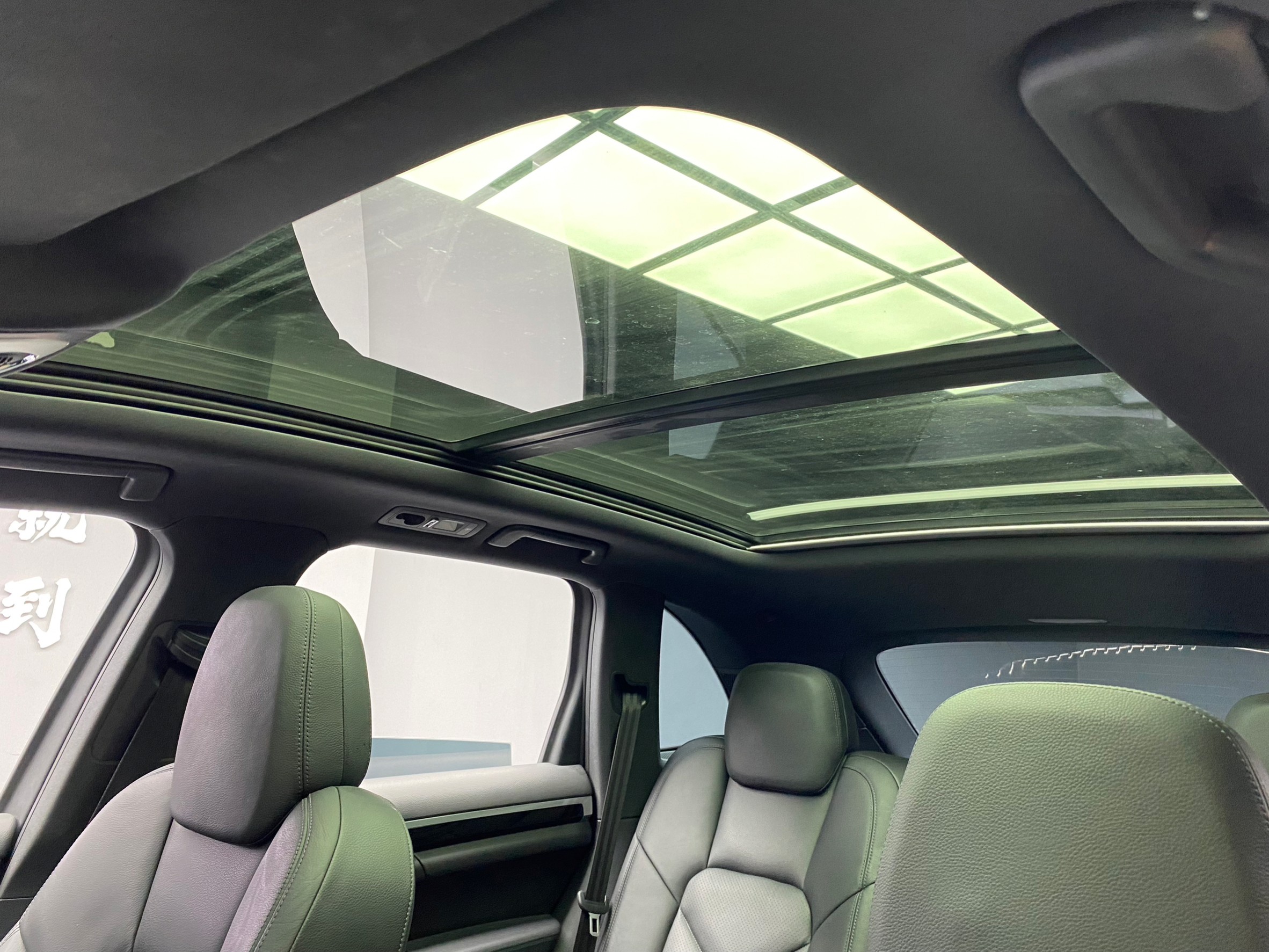 低里程 2015 Porsche Cayenne Diesel『小李經理』元禾國際車業/特價中/一鍵就到  第8張相片