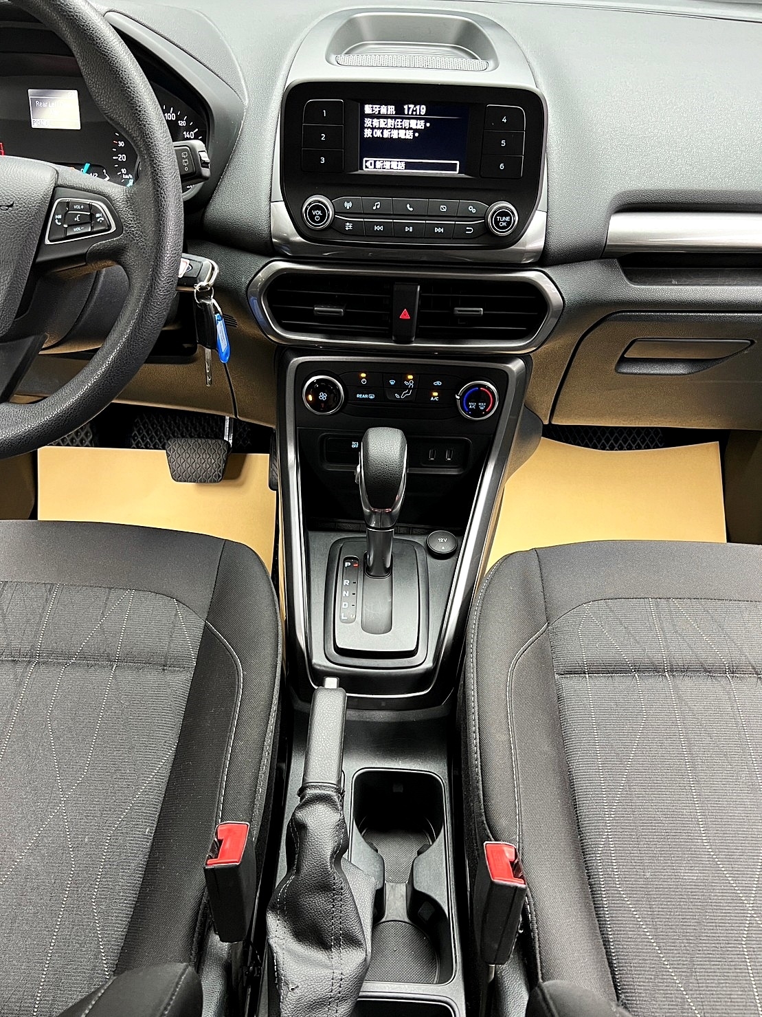 低里程 2018 Ford EcoSport 都會時尚型『小李經理』元禾國際車業/特價中/一鍵就到  第7張相片