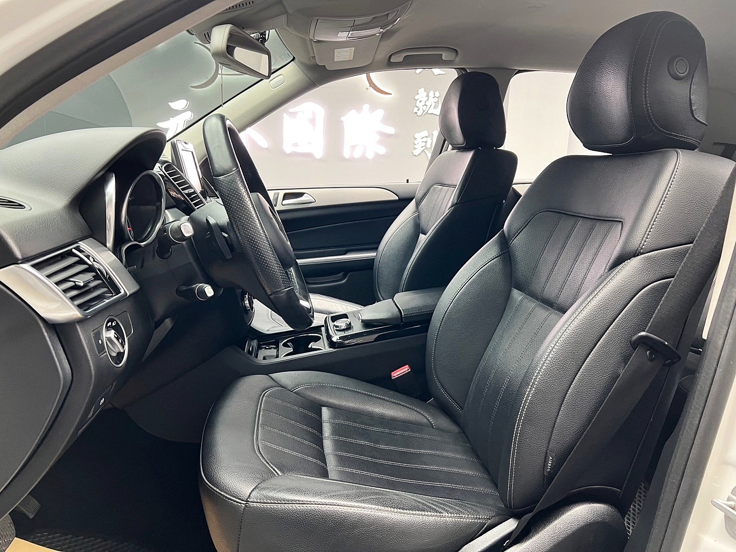 低里程 2016 Benz GLE250d 4MATIC W166型『小李經理』元禾國際車業/特價中/一鍵就到  第12張相片