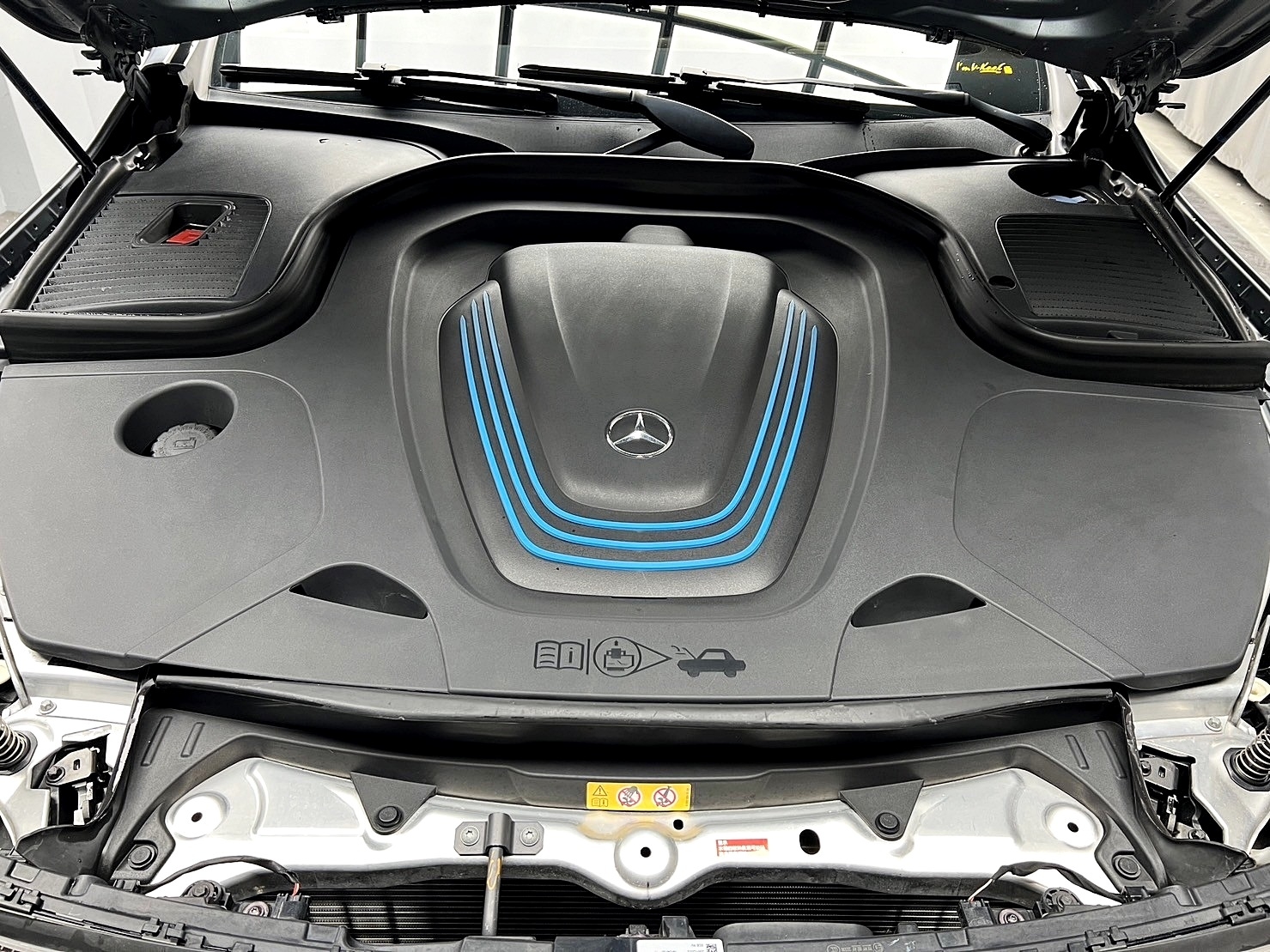 低里程 2020/21 Benz EQC400 4MATIC 運動版『小李經理』元禾國際車業/特價中/一鍵就到  第15張相片