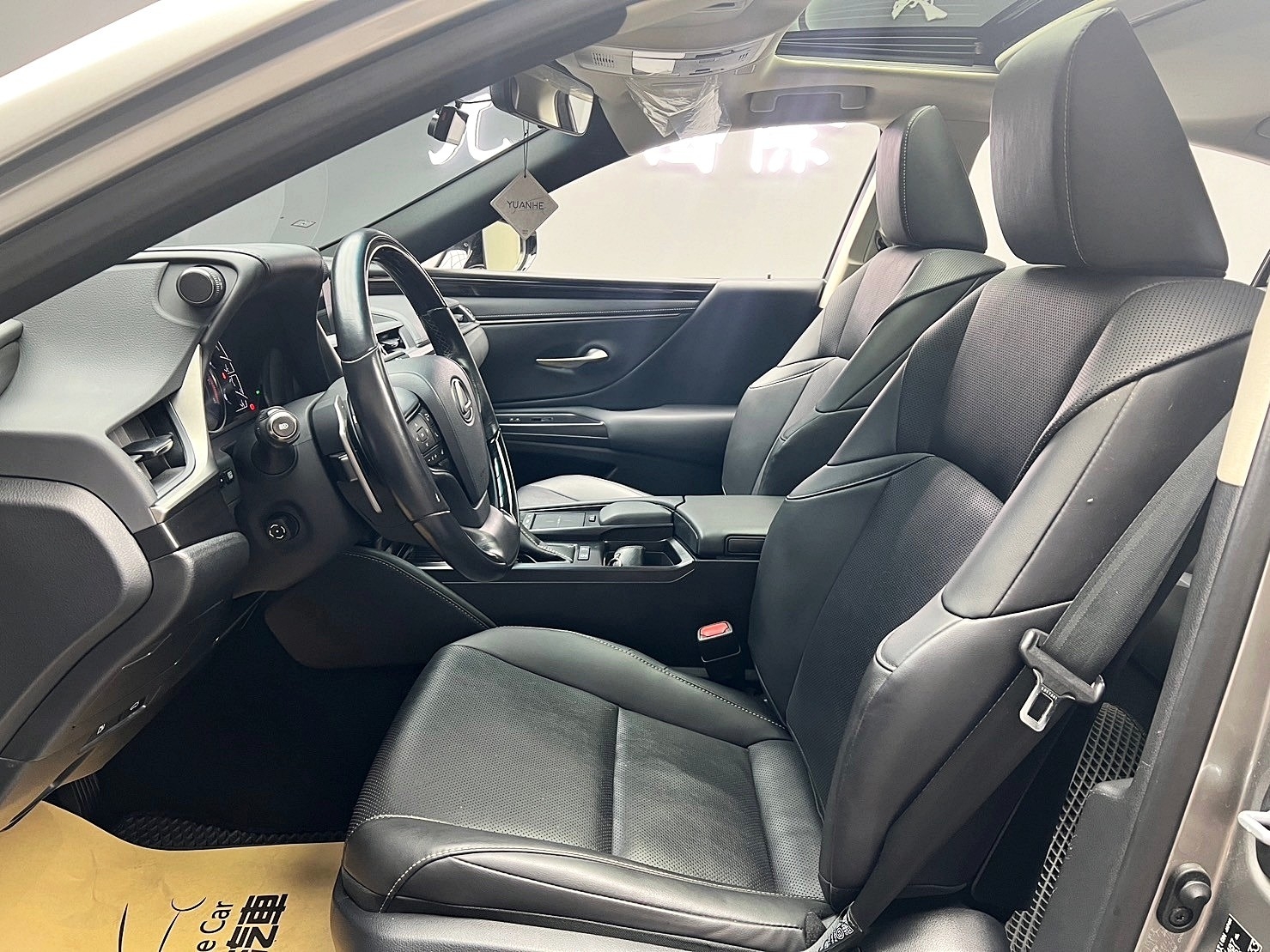 低里程 2020 Lexus ES250 頂級版『小李經理』元禾國際車業/特價中/一鍵就到  第14張相片