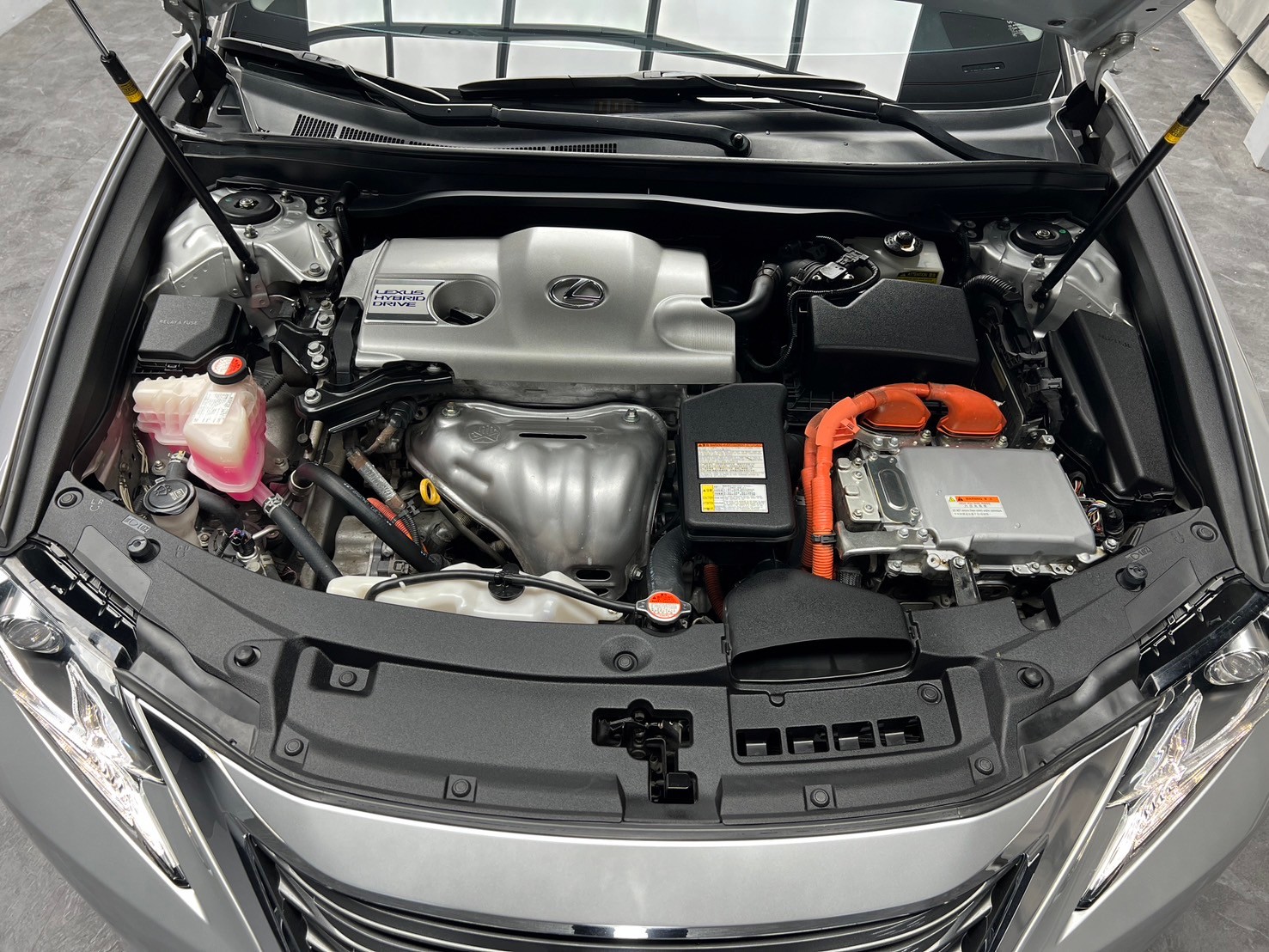 低里程 2015/16 Lexus ES300h 旗艦版『小李經理』元禾國際車業/特價中/一鍵就到  第15張相片