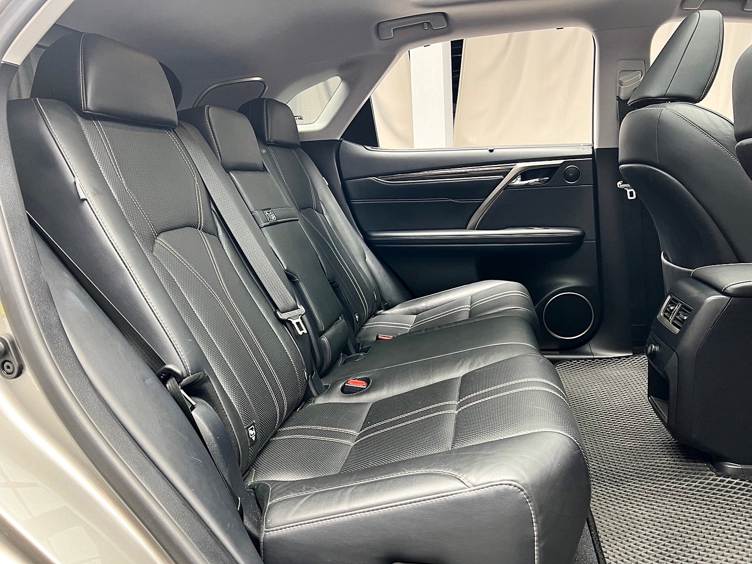 可回原廠 2019 Lexus RX350 旗艦版『小李經理』元禾國際車業/特價中/一鍵就到  第13張相片