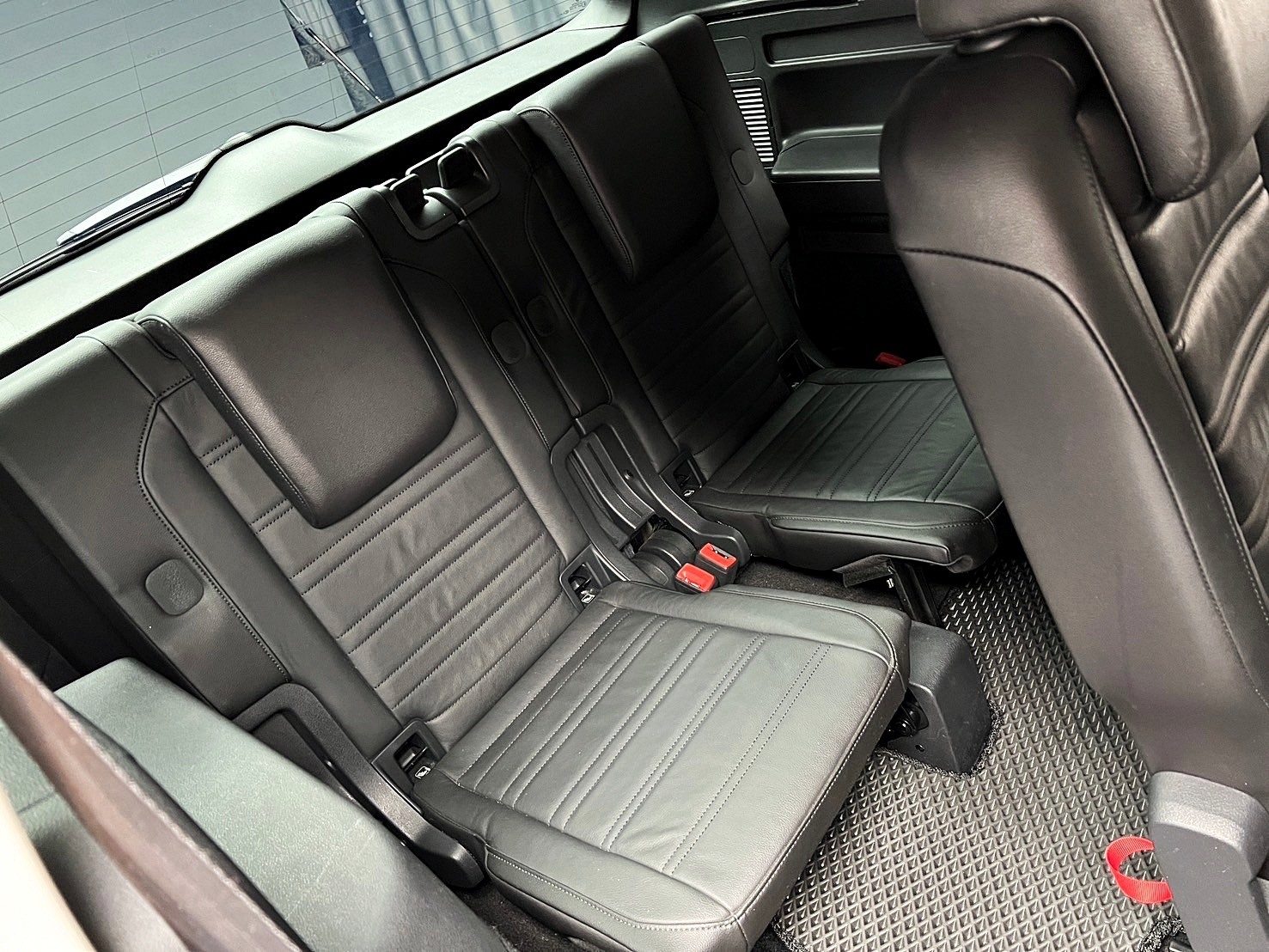 可回原廠 2017 Volkswagen Touran 280TSI Comfortline 七人座『小李經理』元禾國際車業/特價中/一鍵就到  第10張相片