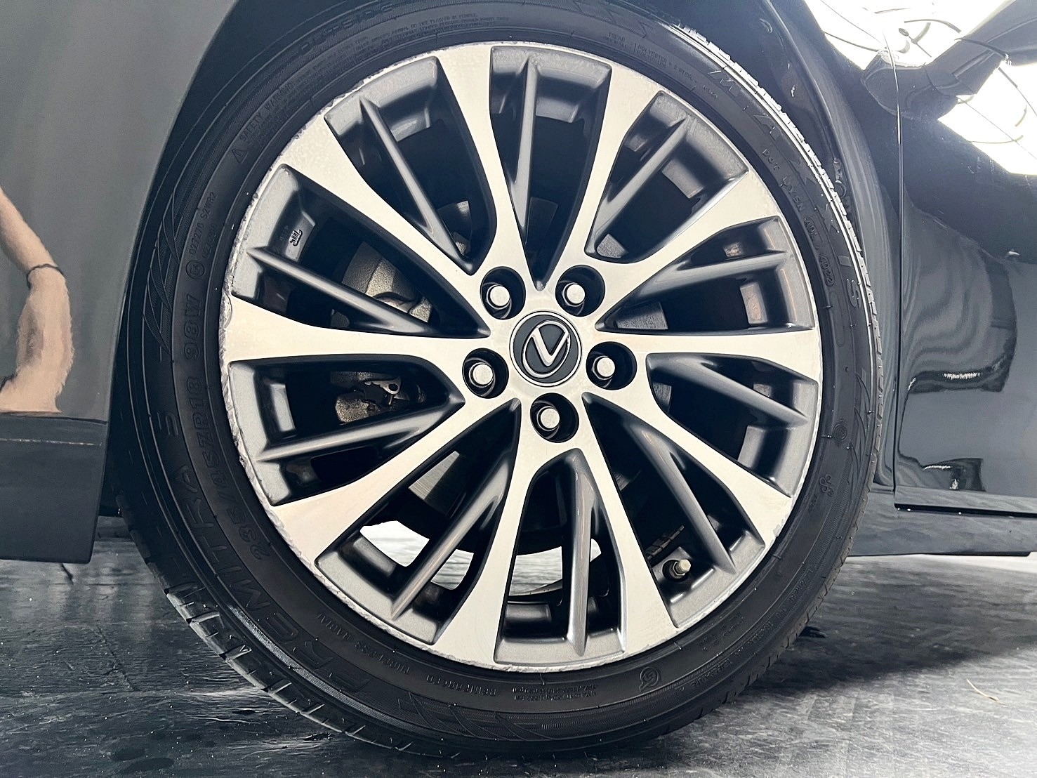 可回原廠 2019 Lexus ES250 旗艦版『小李經理』元禾國際車業/特價中/一鍵就到  第14張相片