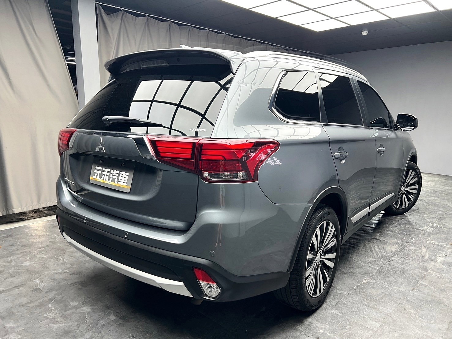 可回原廠 2019 Mitsubishi Outlander 旗艦型『小李經理』元禾國際車業/特價中/一鍵就到  第18張相片