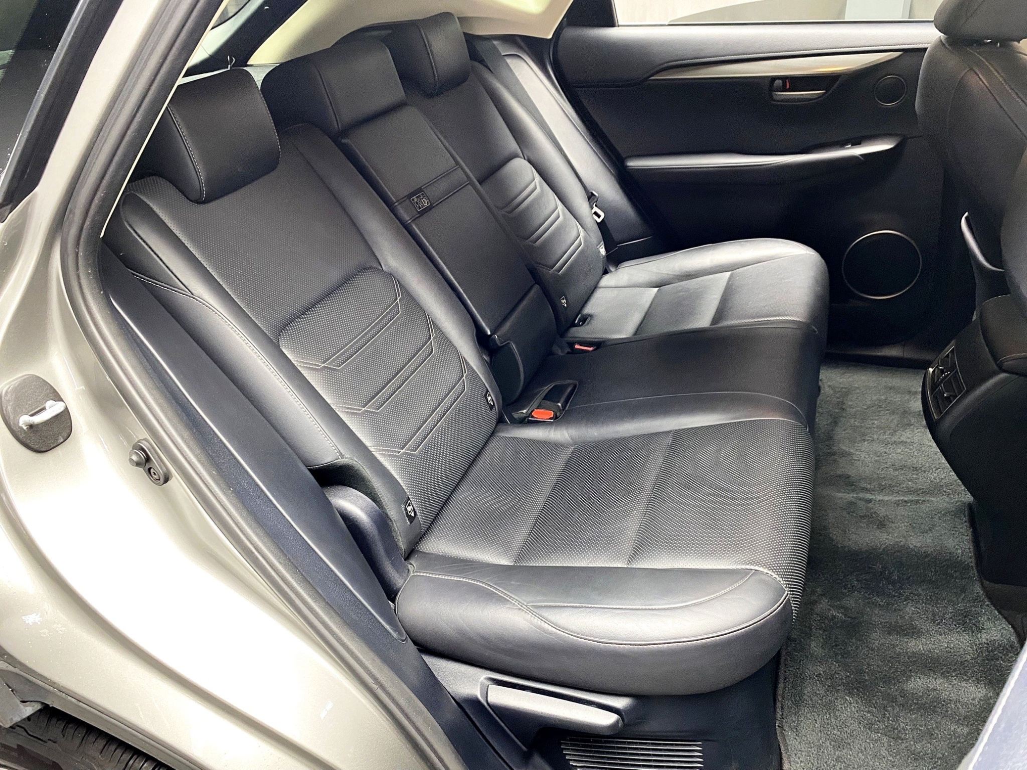可回原廠 2015 Lexus NX300h 豪華版『小李經理』元禾國際車業/特價中/一鍵就到  第10張相片