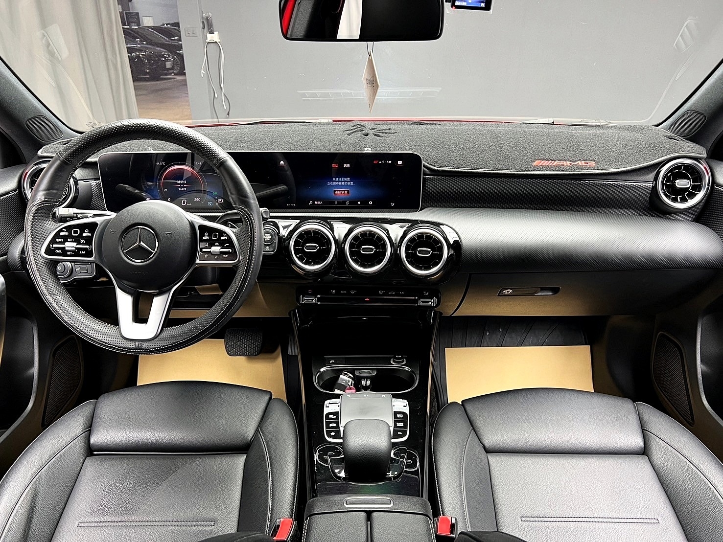 可回原廠 2018/19 Benz A200 W177型『小李經理』元禾國際車業/特價中/一鍵就到  第9張相片