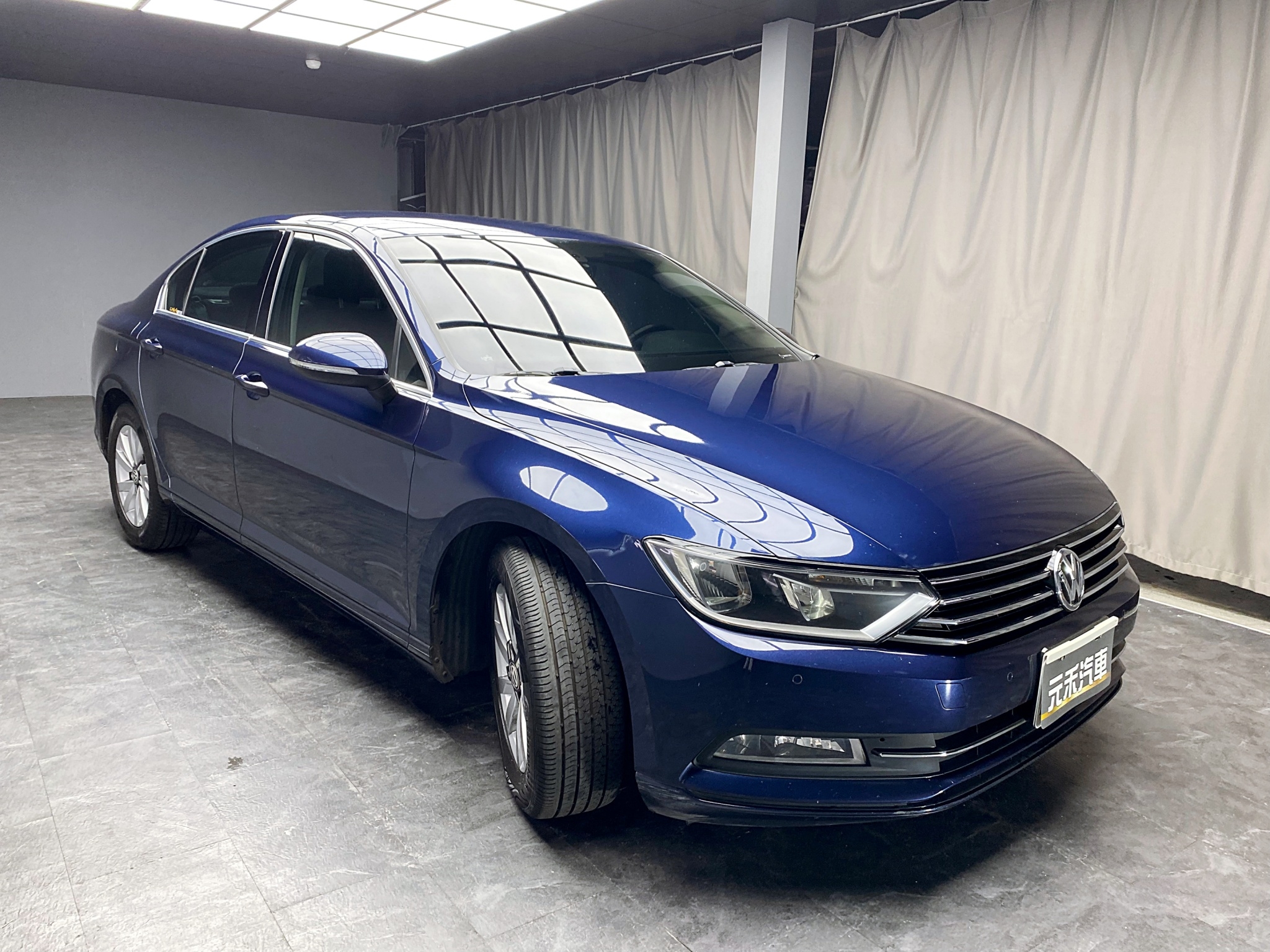 便宜無待修 2015 Volkswagen Passat Sedan 280TSI BMT CL『小李經理』元禾國際車業/特價中/一鍵就到  第18張相片