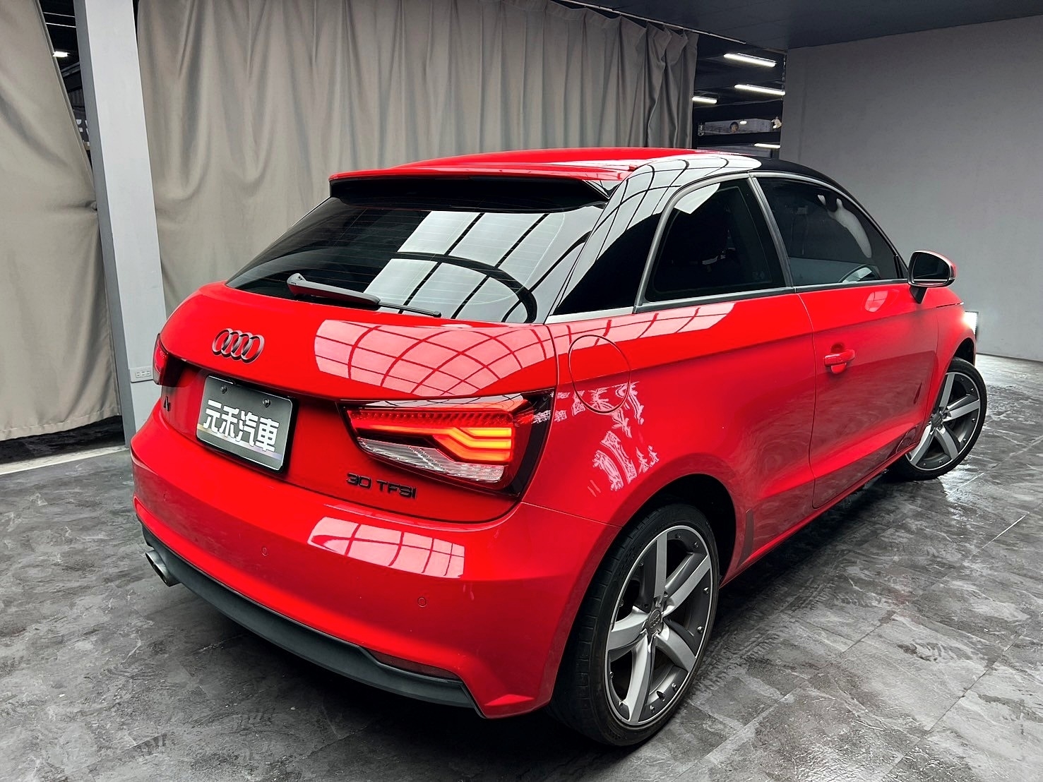 便宜無待修 2015 Audi A1 30TFSI sportback『小李經理』元禾國際車業/特價中/一鍵就到  第16張相片
