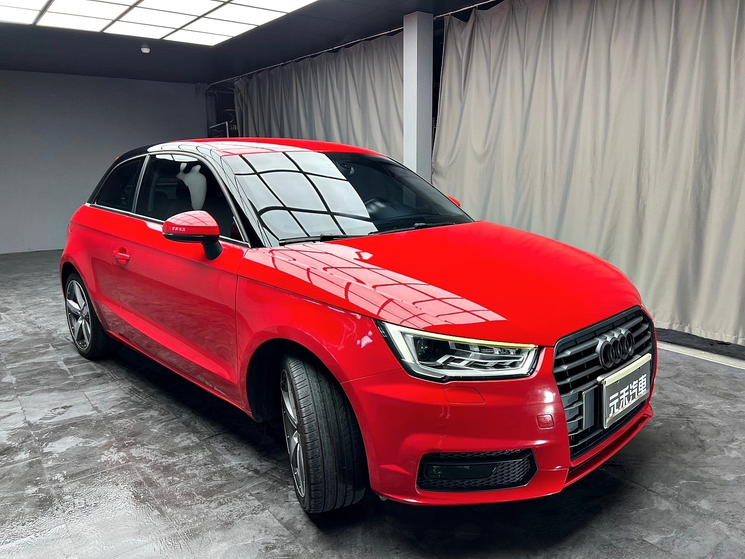 便宜無待修 2015 Audi A1 30TFSI sportback『小李經理』元禾國際車業/特價中/一鍵就到  第17張相片