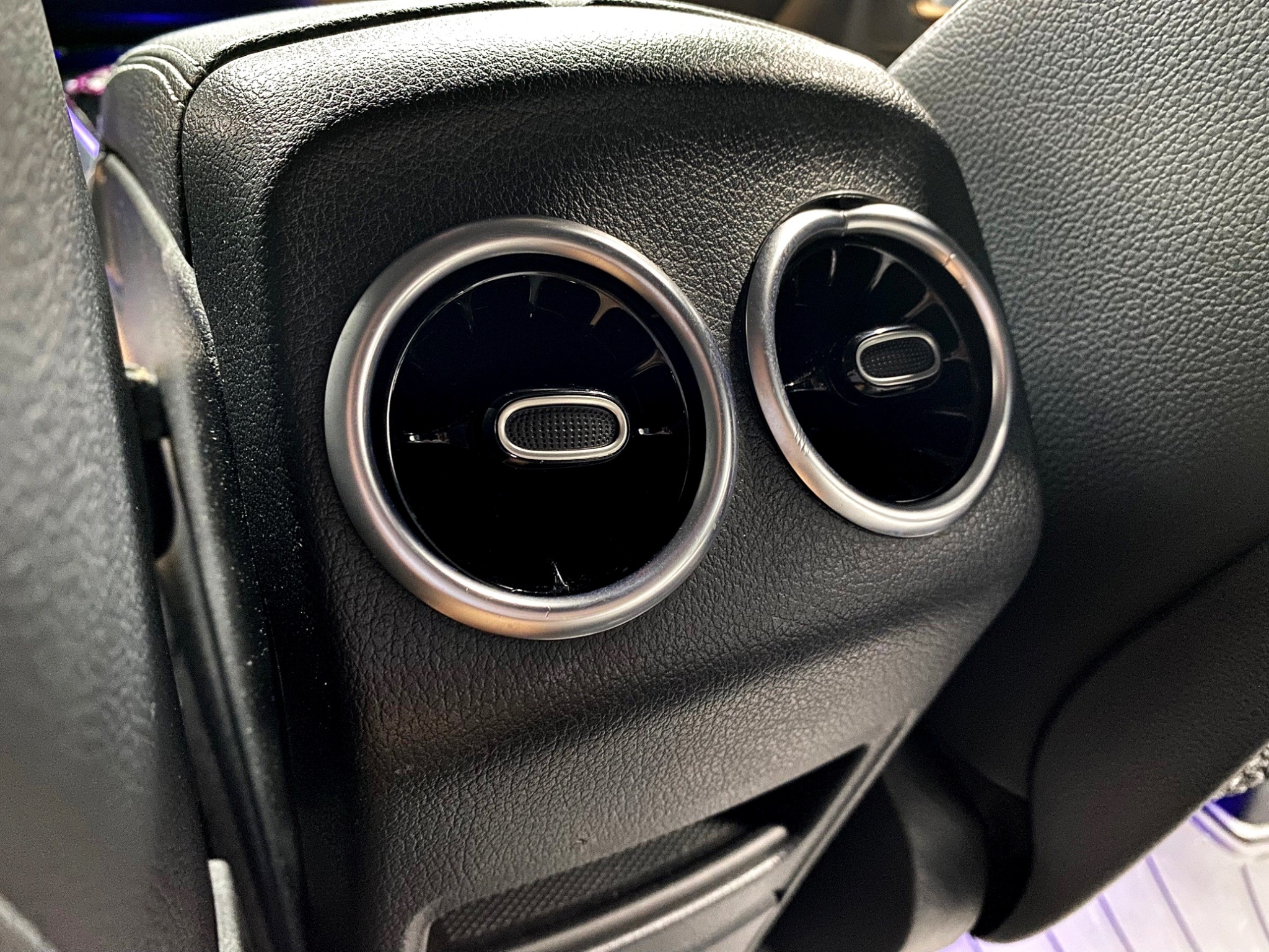 可回原廠 2021 Benz GLB180 五人座 X247型『小李經理』元禾國際車業/特價中/一鍵就到  第11張相片