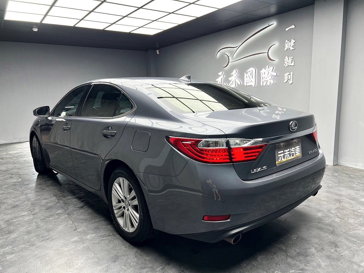 可回原廠 2015 Lexus ES250 豪華版『小李經理』元禾國際車業/特價中/一鍵就到  第3張相片