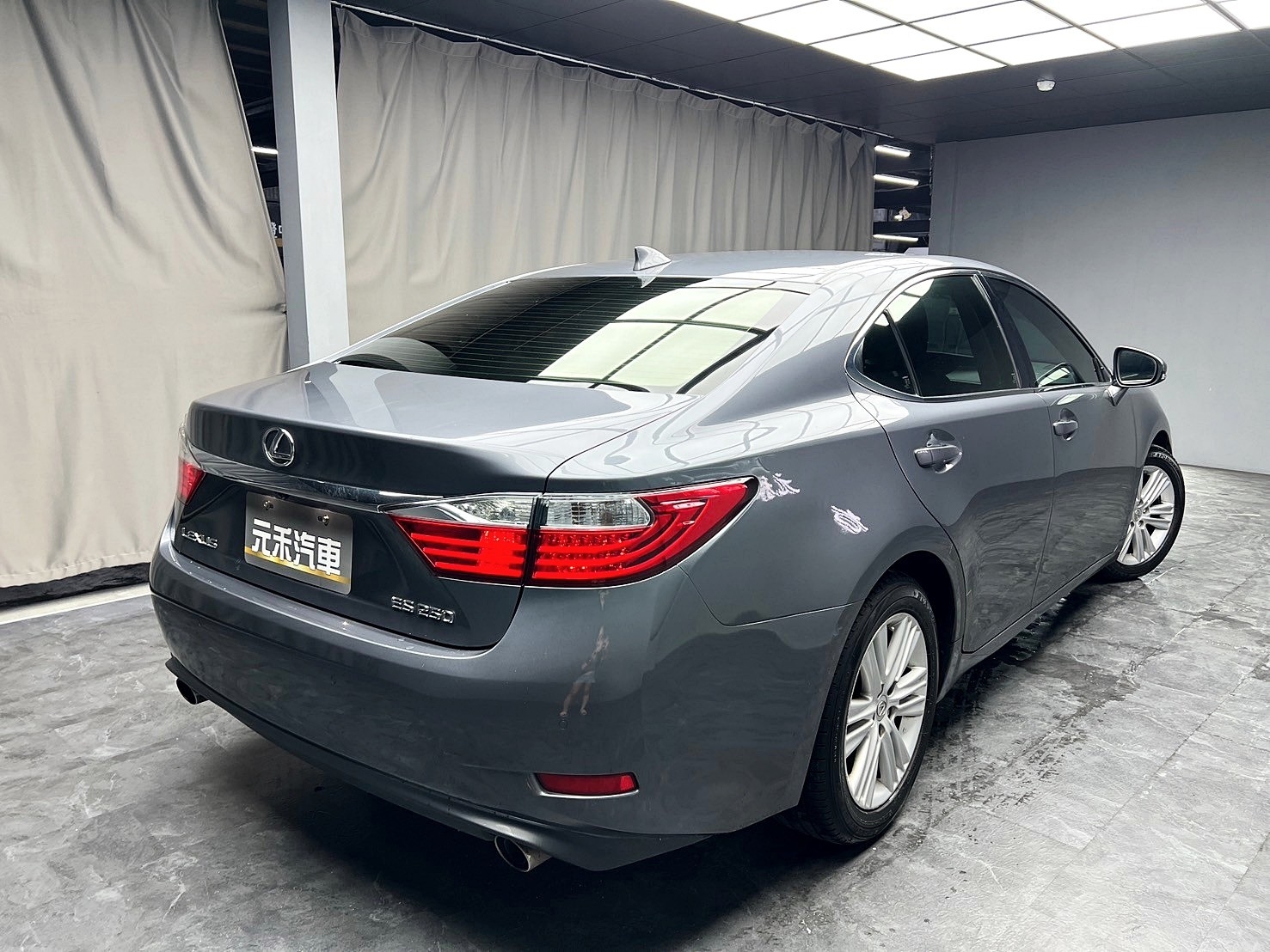 可回原廠 2015 Lexus ES250 豪華版『小李經理』元禾國際車業/特價中/一鍵就到  第18張相片
