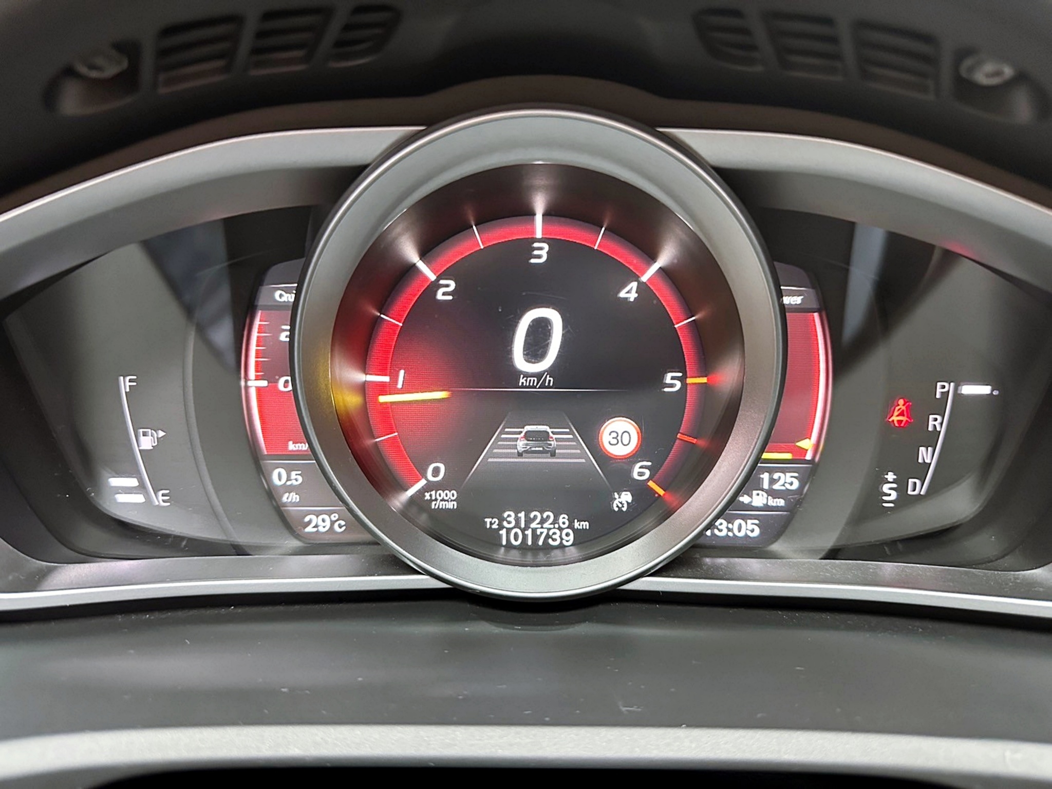可回原廠 2016 Volvo V40 D4 R-Design『小李經理』元禾國際車業/特價中/一鍵就到  第8張相片