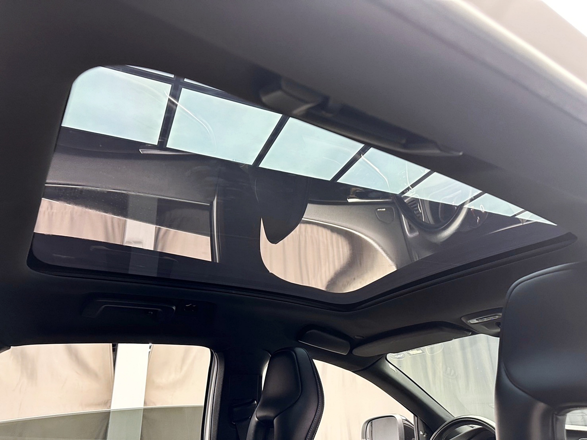 可回原廠 2016 Volvo V40 D4 R-Design『小李經理』元禾國際車業/特價中/一鍵就到  第11張相片