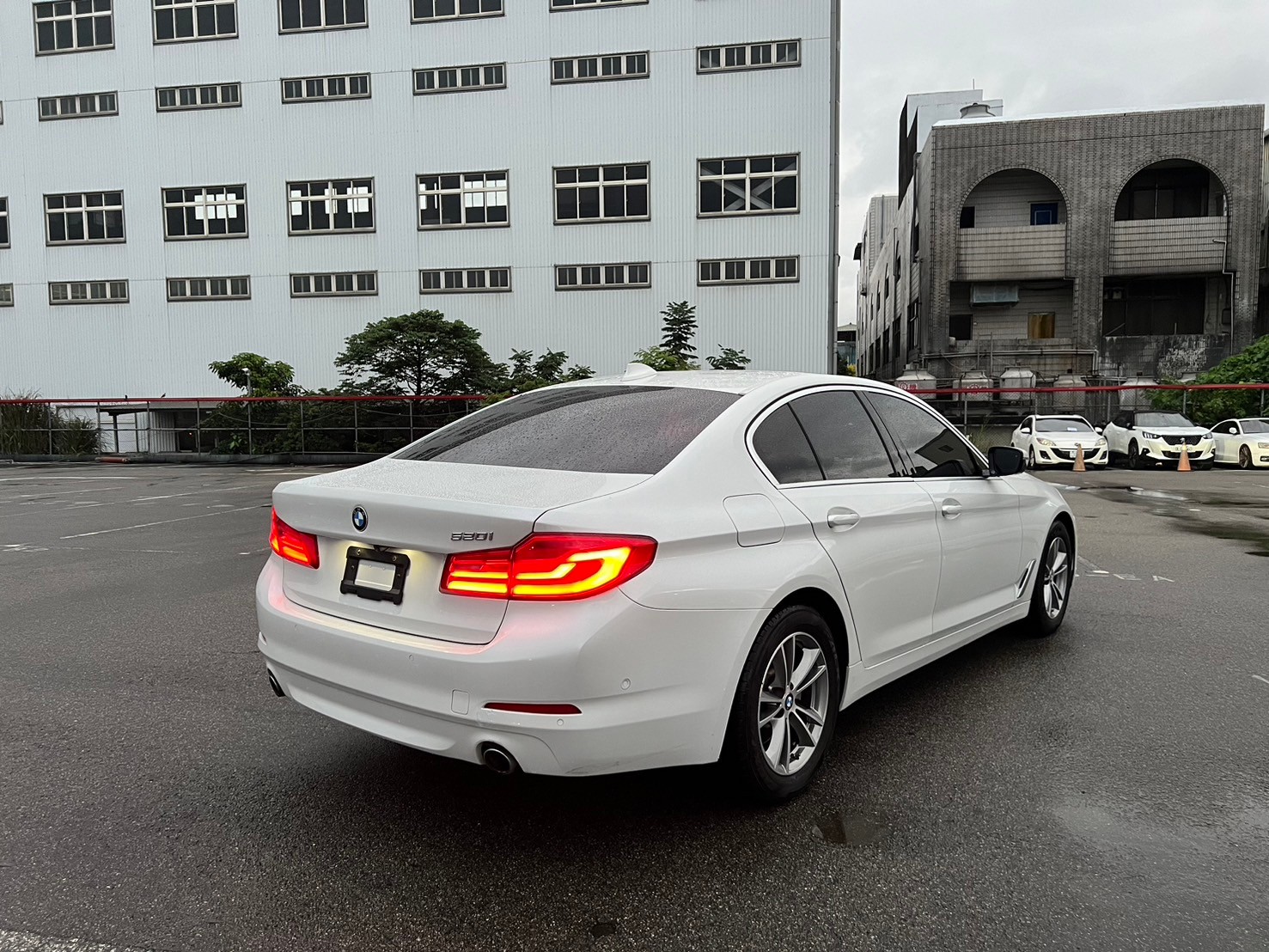 可回原廠 2019 BMW 520i Sedan 極智版 G30型『小李經理』元禾國際車業/特價中/一鍵就到  第13張相片