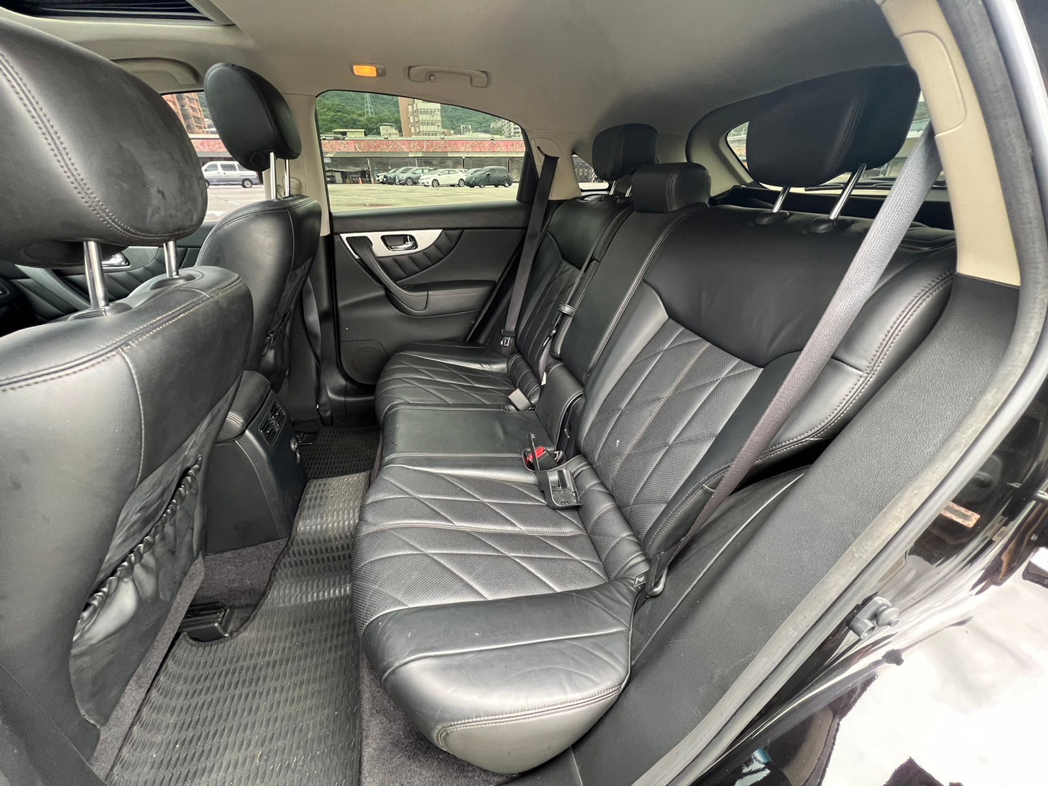 可回原廠 2014 Infiniti QX70 V6 G規『小李經理』元禾國際車業/特價中/一鍵就到  第11張相片